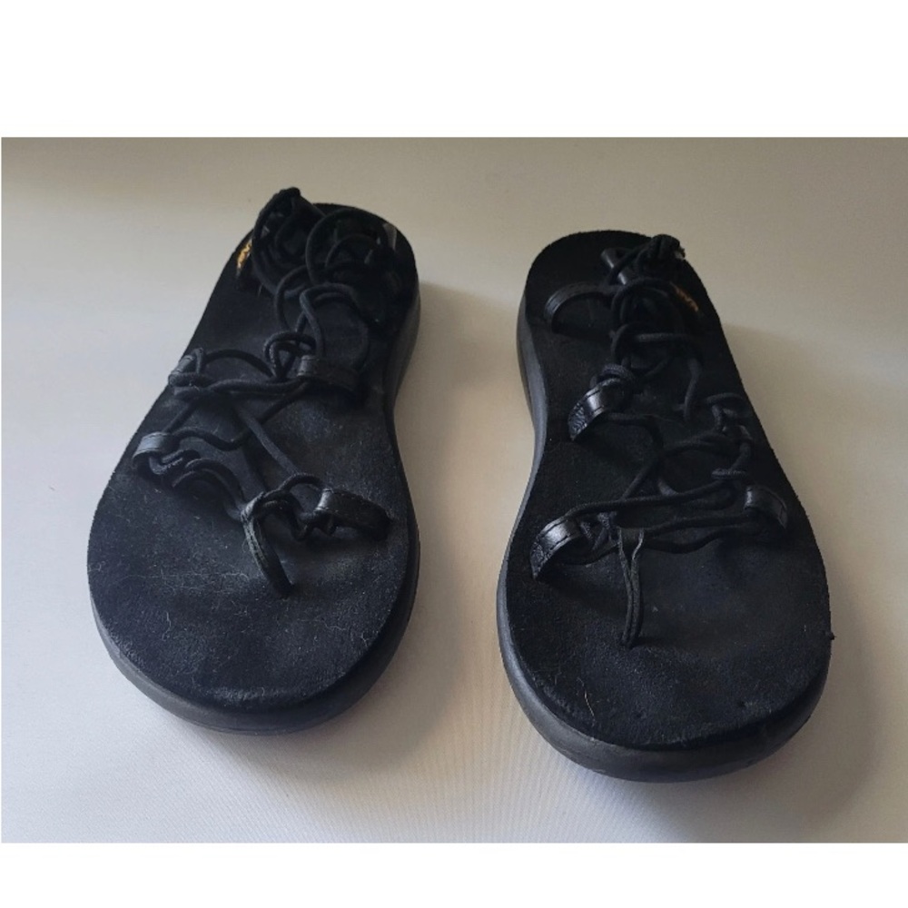 Teva Voya Infinity Women's 6 Black Strappy Stretchy Sandals Mush Foam
